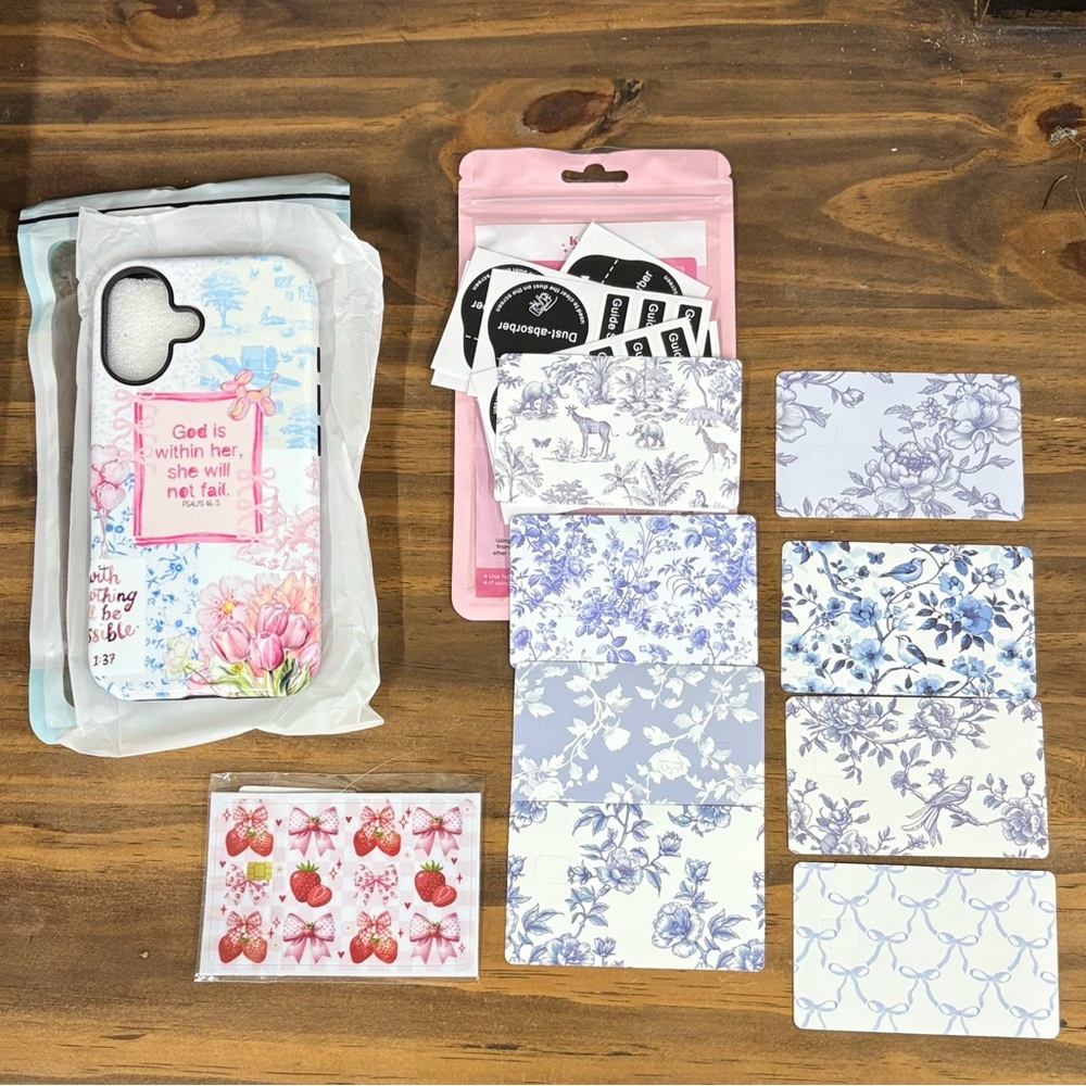 Christian Toile Feminine Floral Phone Case Strawberry Card Covers Set of 11 NWT